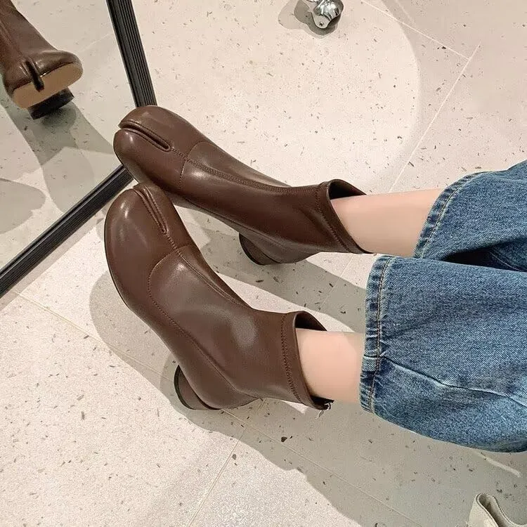 Agodor Women Split Toe Tabi Shoes Chunky Block High Heels Mid Calf Boots Vintage Fashion Shoes