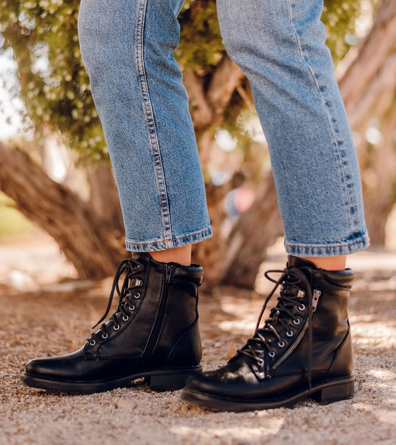 BareTraps Holden Womens Boots