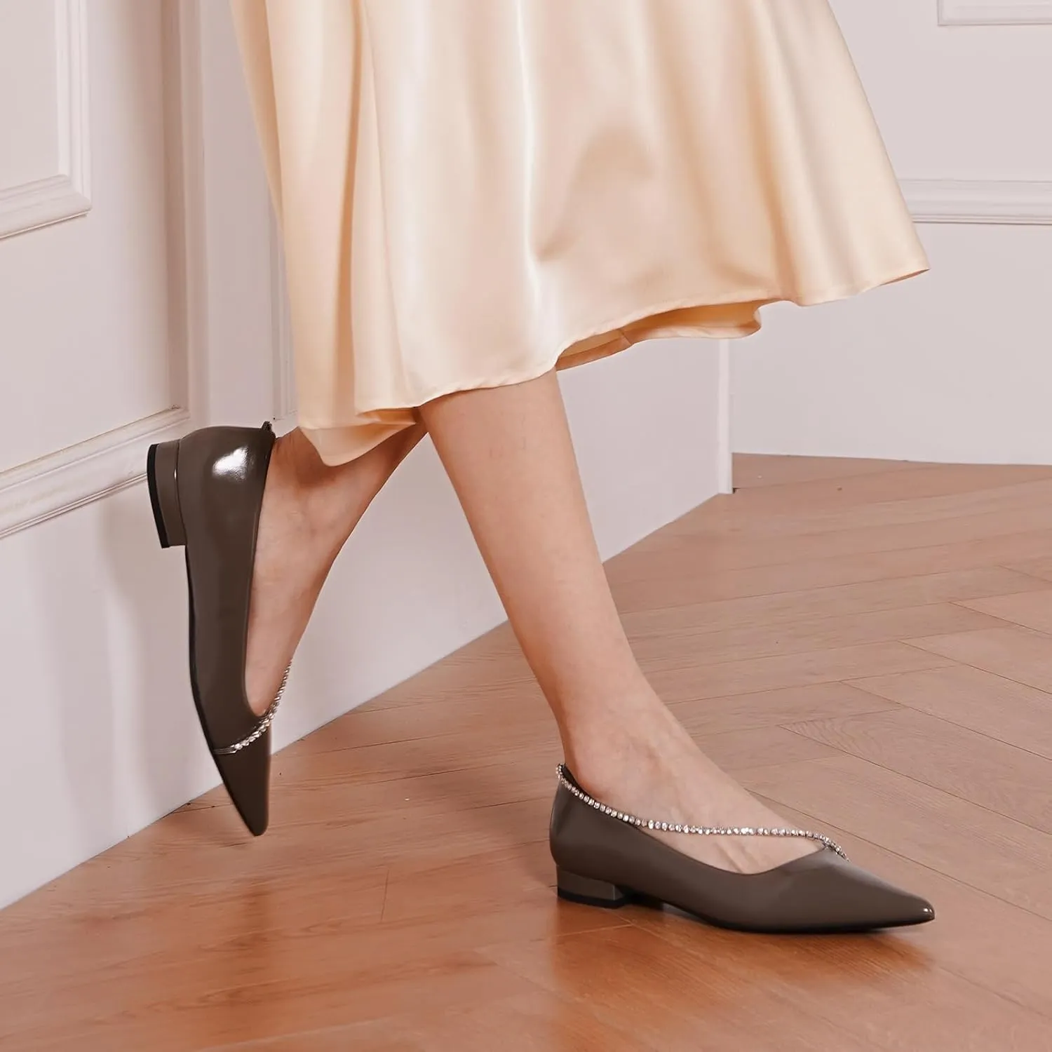 C.Paravano Crystal Chain Pointed Toe Flats Comfortable Party Dressy Shoes for Women Designer Shoes Women's Flats
