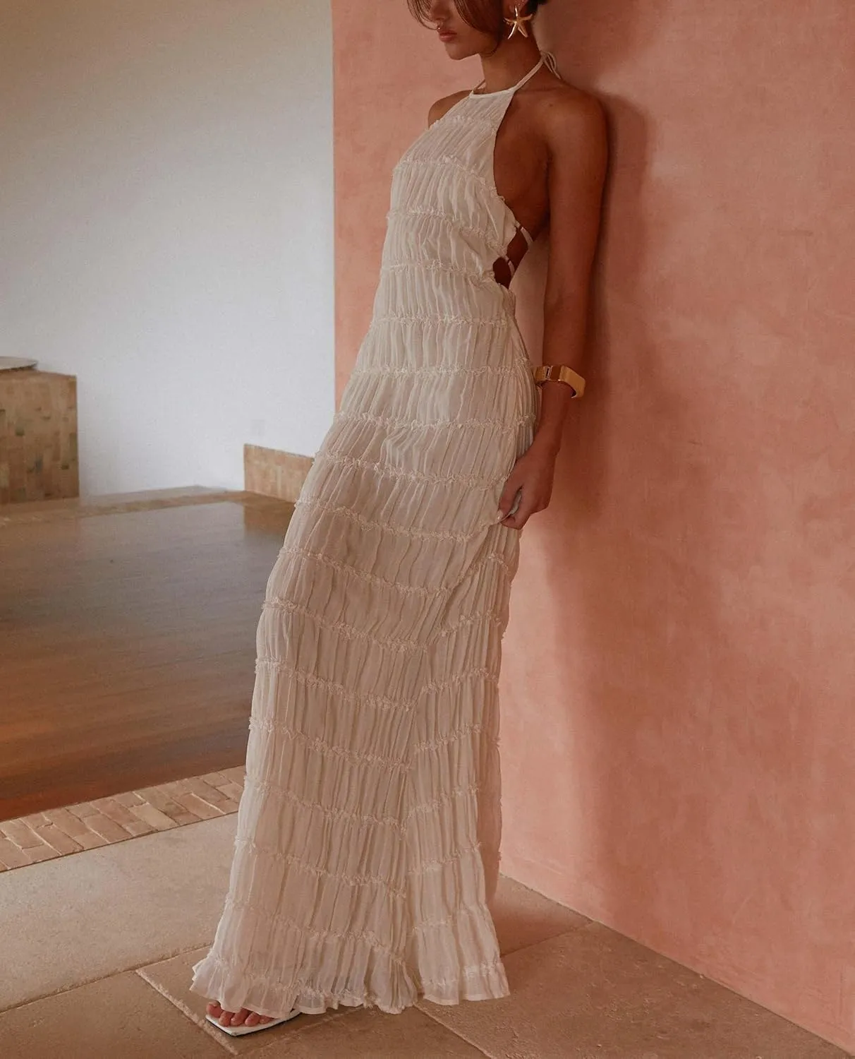 Flowy Boho Beach Dress for Women Halter Backless Smocked Vacation Long Dress Sexy Off Shoulder Resort Maxi Sundress