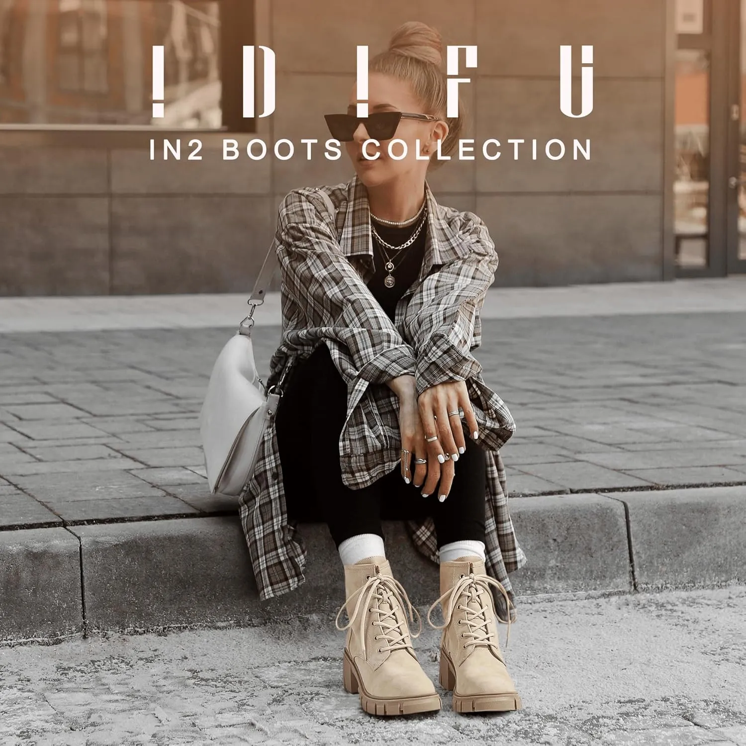 IDIFU IN2 Combat Boots Womens Ankle Boots Low Block Heel Fashion Chunky Short Platform Dress Boots for Women Round Toe Lace Up Boots Ladies Comfortable Cute Stylish Casual Work Lug Sole Booties