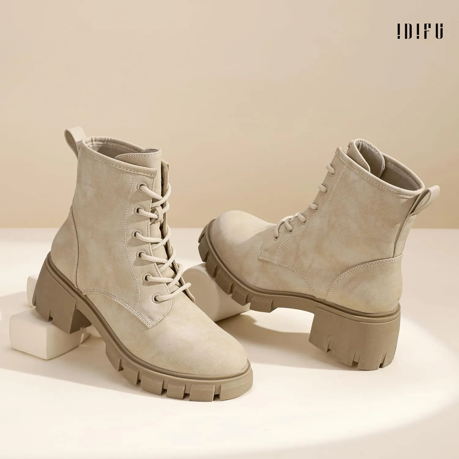 IDIFU IN2 Combat Boots Womens Ankle Boots Low Block Heel Fashion Chunky Short Platform Dress Boots for Women Round Toe Lace Up Boots Ladies Comfortable Cute Stylish Casual Work Lug Sole Booties