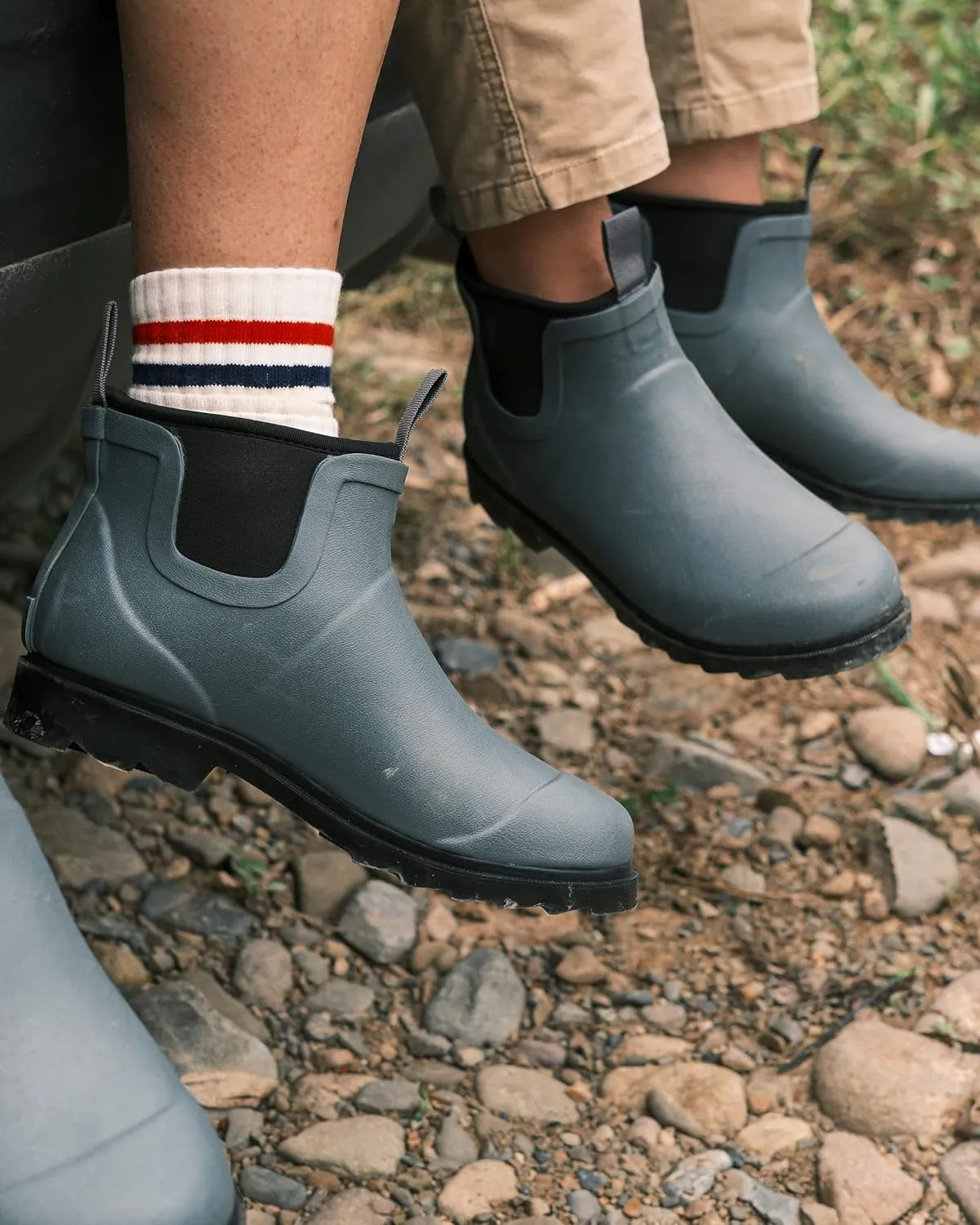 Short Rain Boots for Women, Waterproof Garden Shoes Chelsea Rainboots for Women, 4mm Neoprene Rain Boots, Work, Anti-slip Garden Shoes (Size 5-10)