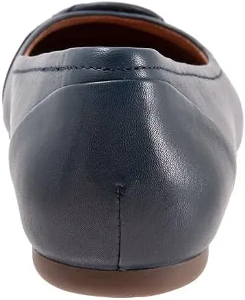 SoftWalk Women's Ballet Flat