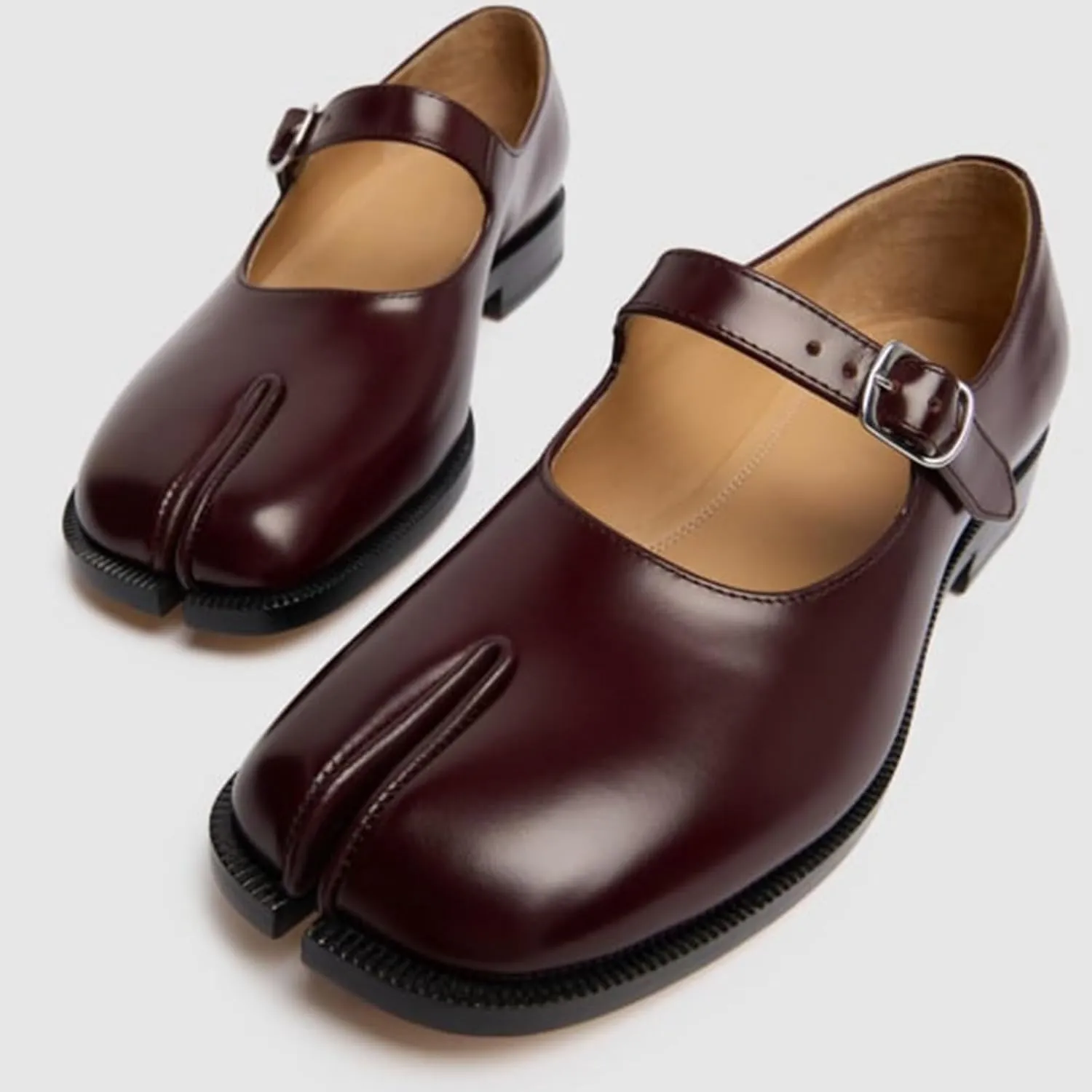 Tabi Mary Jane Shoes Women Split Toe Low Heel with Ankle Buckle Strap Flats Shoes for Women