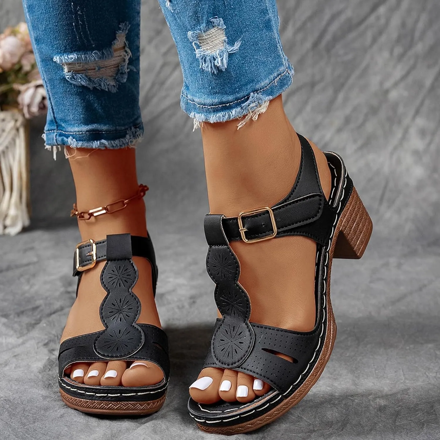 Thick Heel Round Toe Women's Shoes Fashionable And Casual Hollow Straps Outdoor Wear Open Funky Monkey Shoes for Women