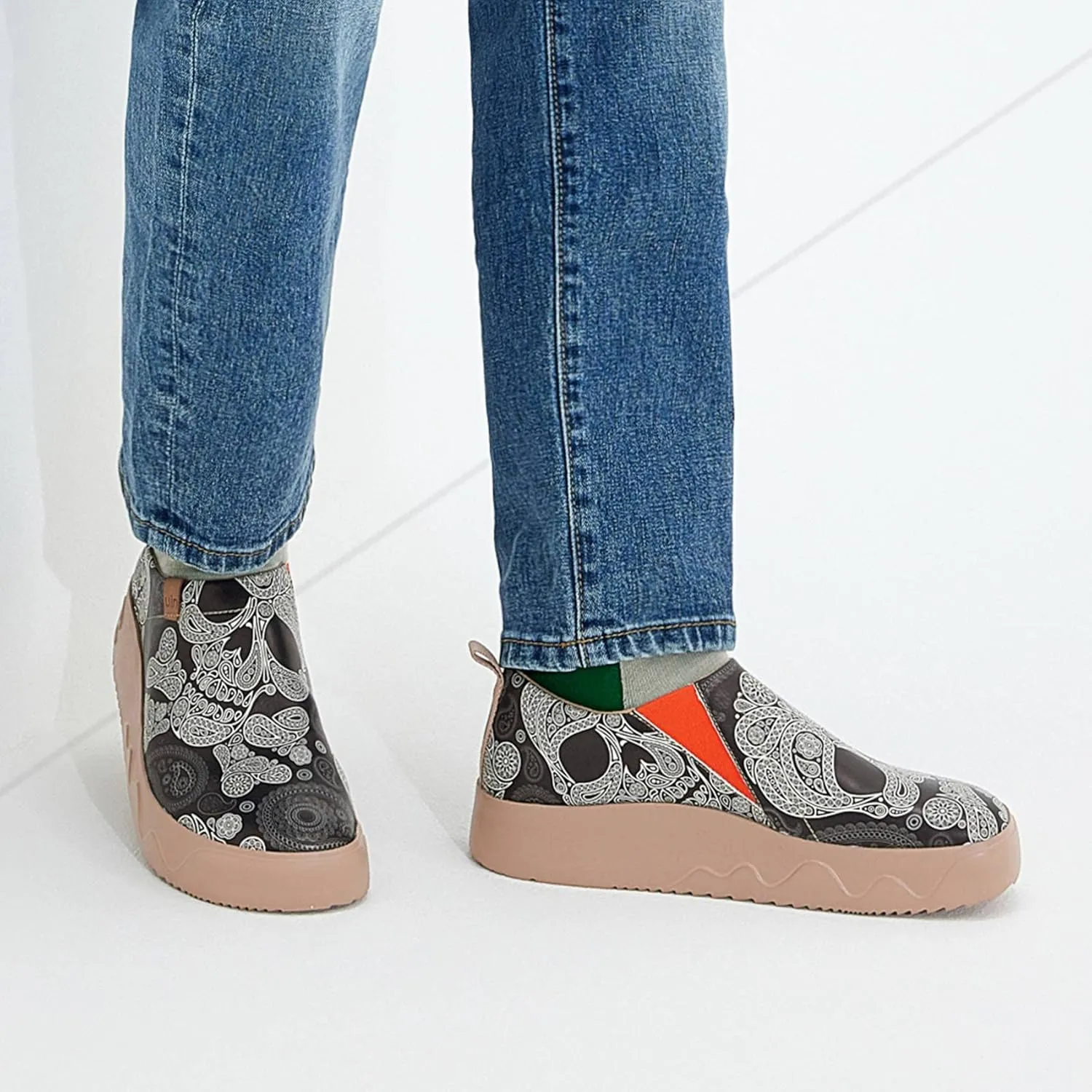UIN Men's Fashion Sneakers Walking Art Travel Shoes Toledo Ⅸ