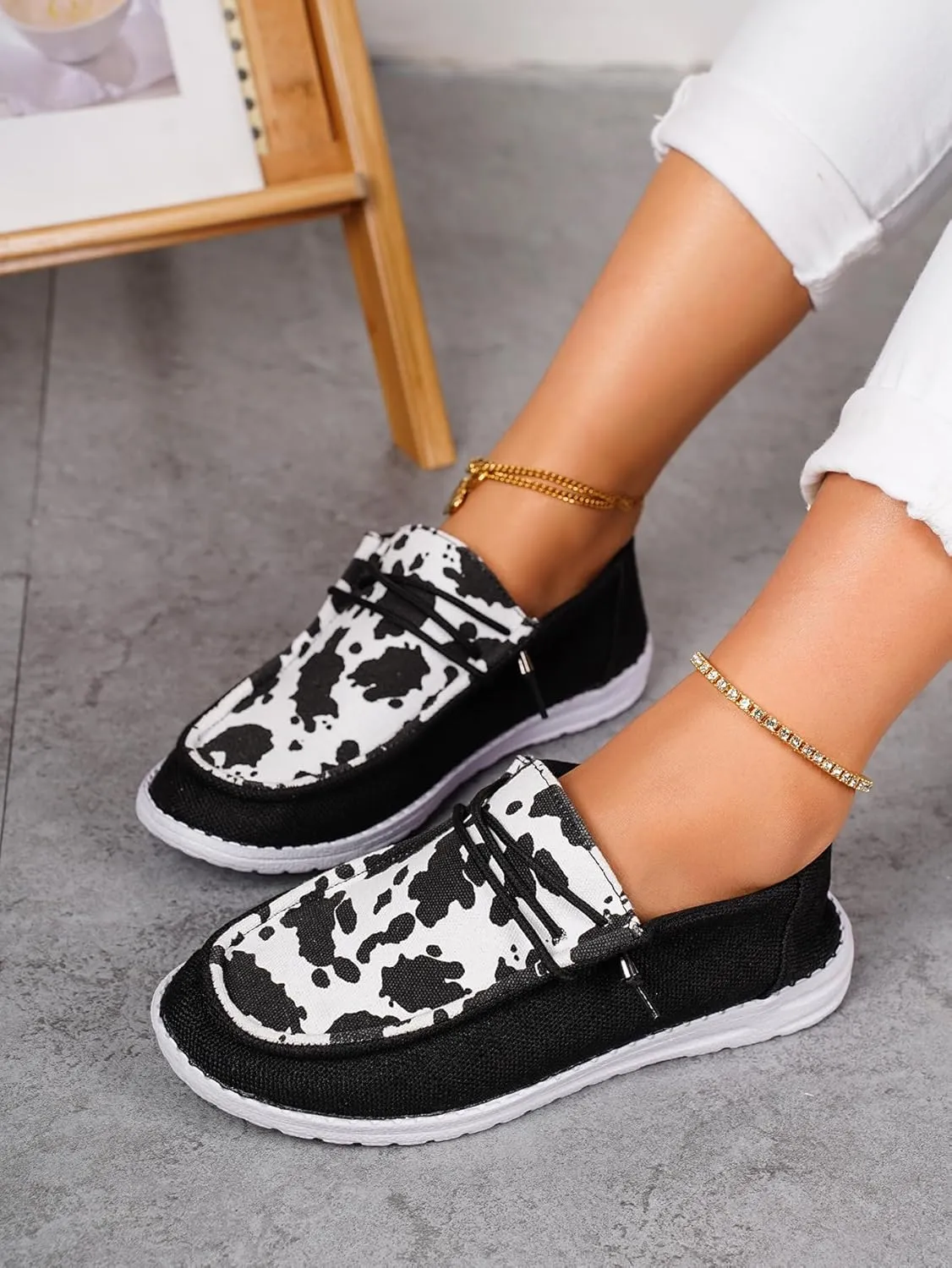 Unisex-Adult Cow Print Loafers Comfortable Boat Shoes Easy Slip On Lightweight Deck Shoes Elastic Laces Outdoor Slip On Flat Shoes Breathable Canvas Shoes Sneakers for Men Women, Black