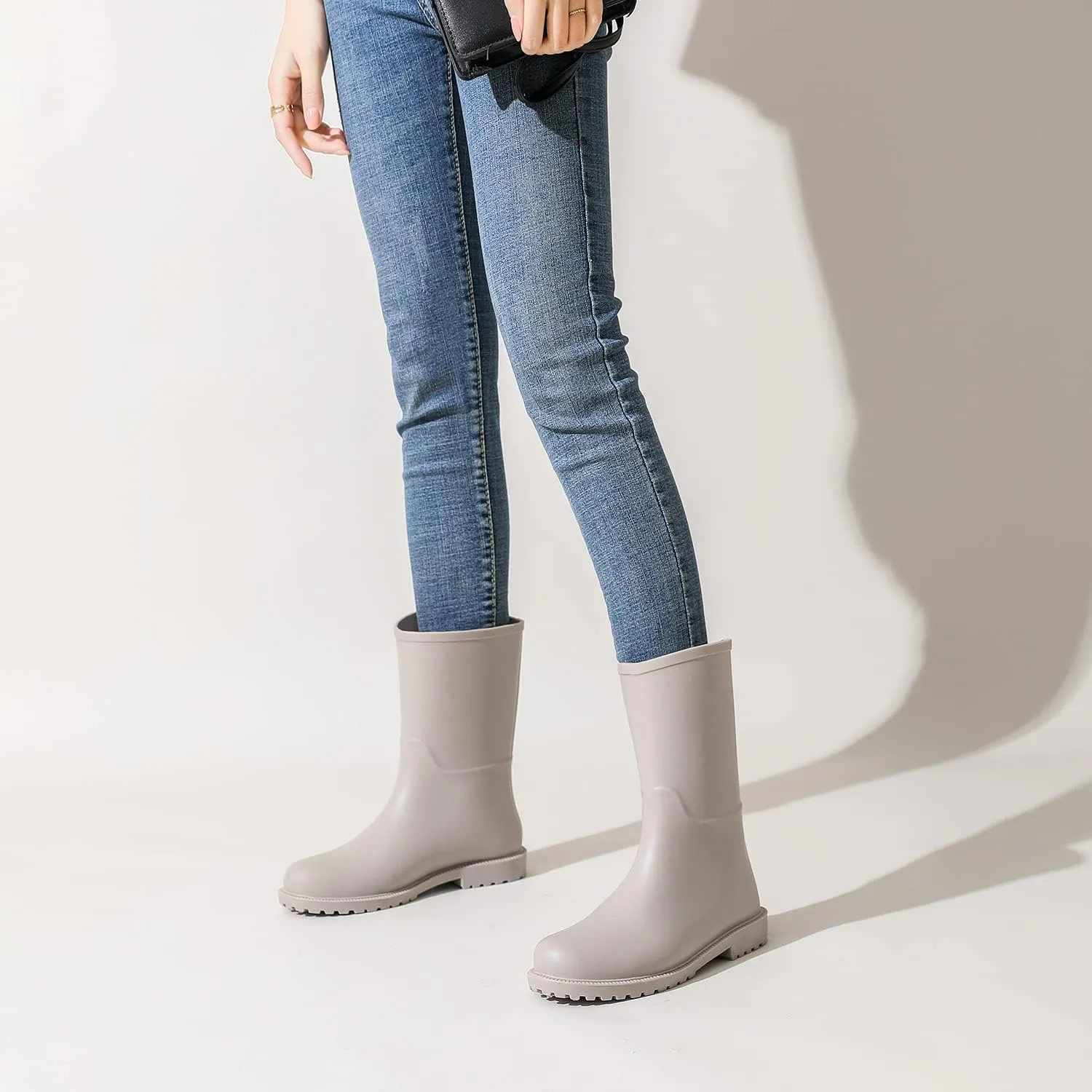 women mid calf rain boots Waterproof Garden Shoes Anti-Slipping Fashion Rubber Out Work rain Shoes