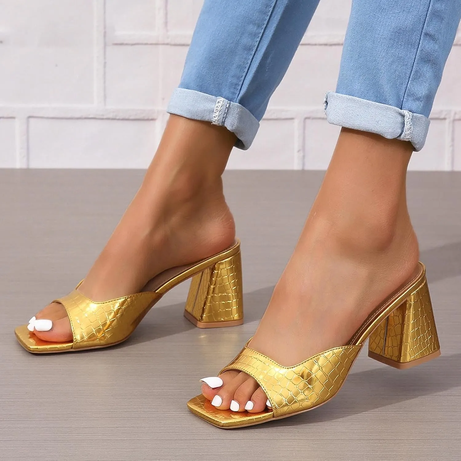Women'S Open Toe Sandals Low Block Chunky Heel New Europe And The United States Fashion A Footstool Sequins Thick With